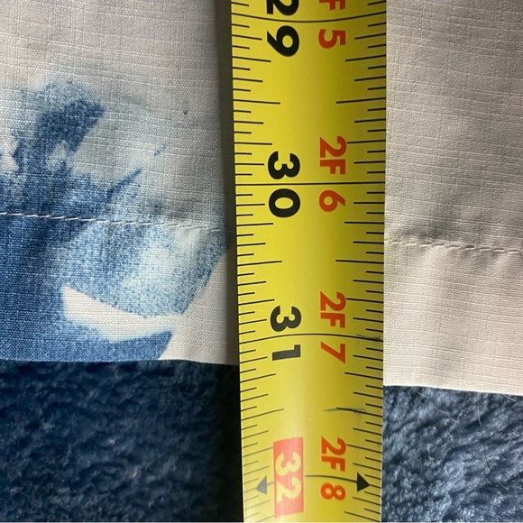 Columbia Men's Omni-Wick White Hawaiian Short Sleeve Shirt Blue & Red Floral XL - Picture 8 of 8